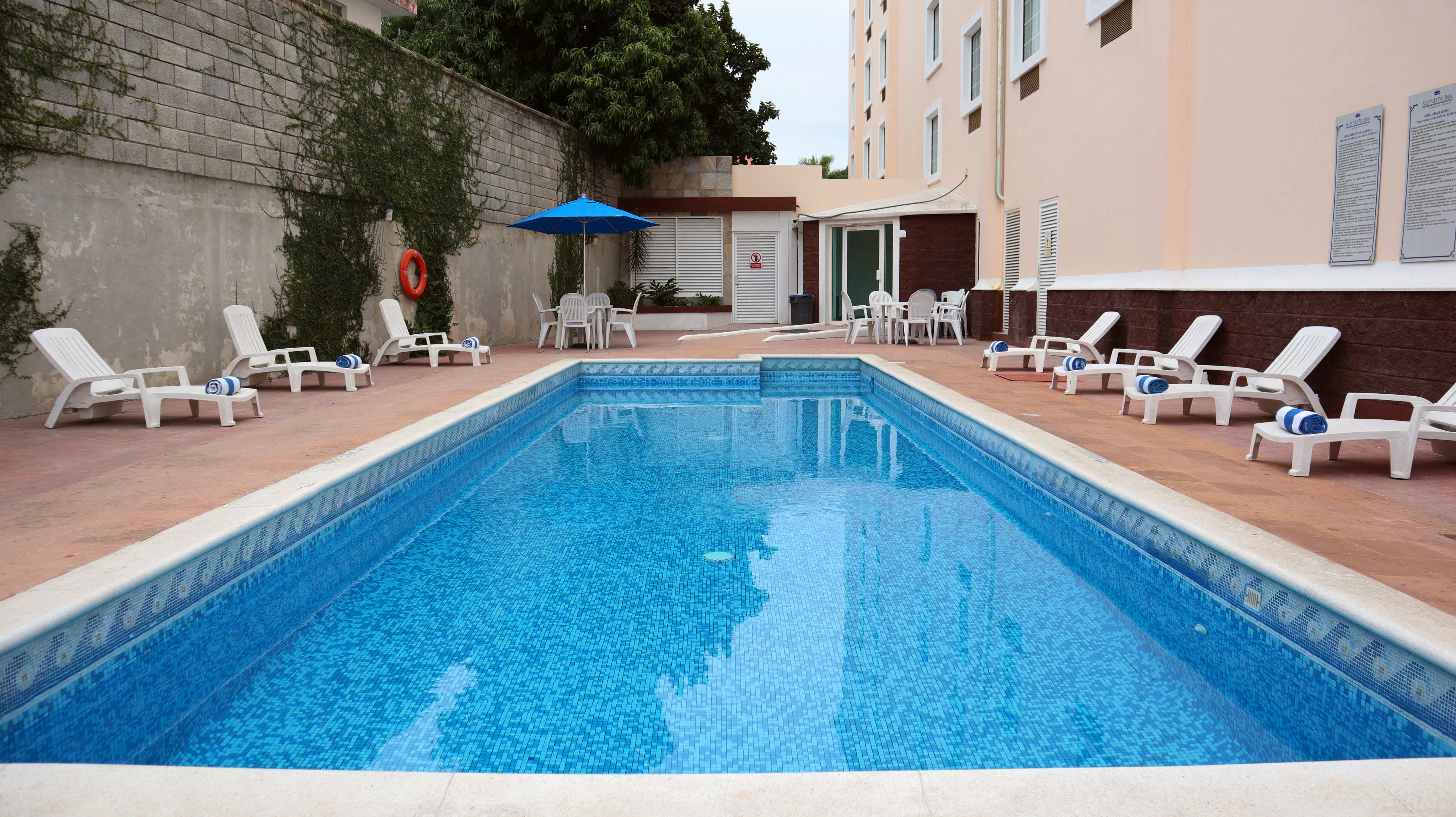 Destino Rio Vista Inn